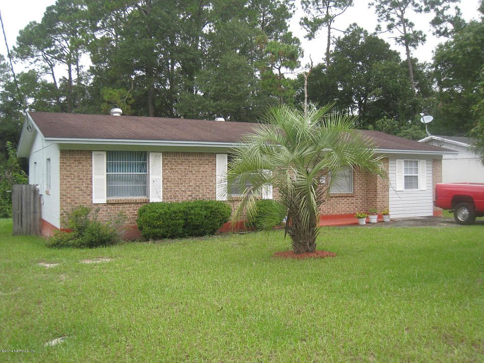 1st image of 3914 Packard Dr