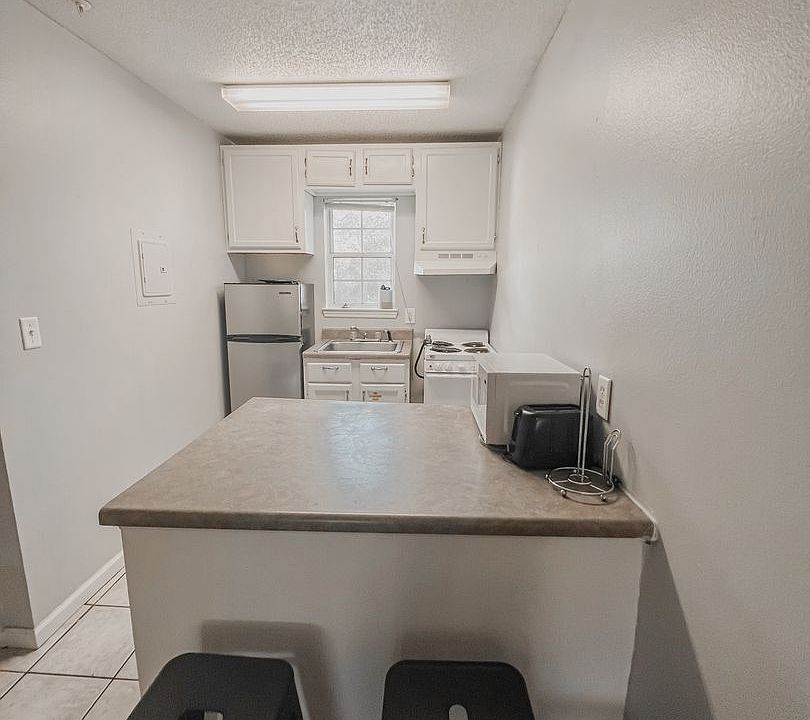 1st image of 115 Shell Ave #11157518