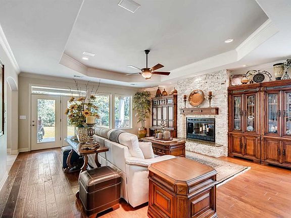 3rd image of 2904 Bay West Blvd