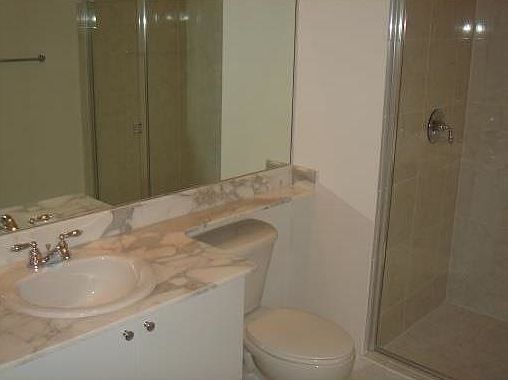 4th image of 18800 NE 29th Ave APT 425