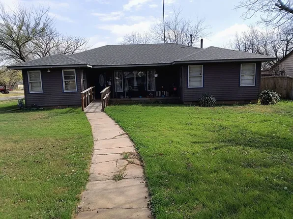 622 N 14th St, Frederick, OK 73542