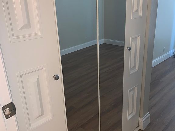 4th image of 5031 N Lakeside Pl APT 106