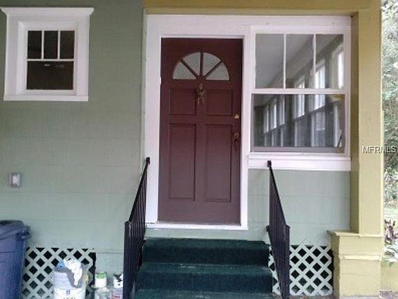 3rd image of 124 N Lancelot Ave