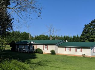 5433 Startown Rd, Newton, NC 28658