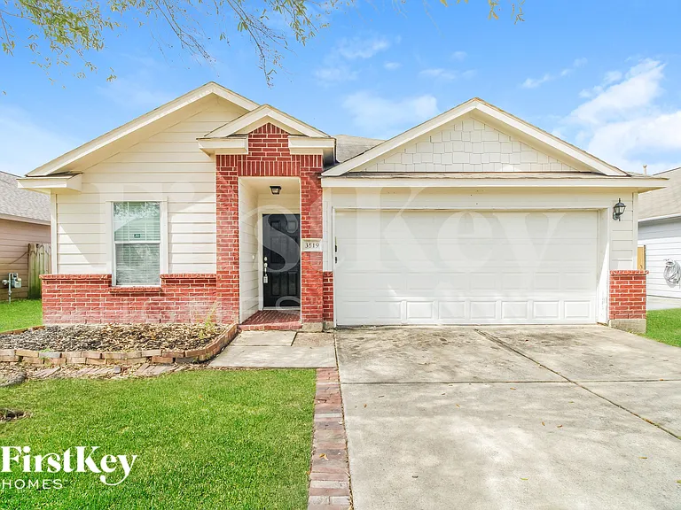 3519 Apache Meadows Dr — Photo 2