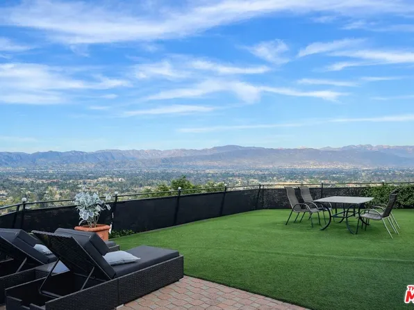 3641 Sunswept Dr, Studio City, CA 91604