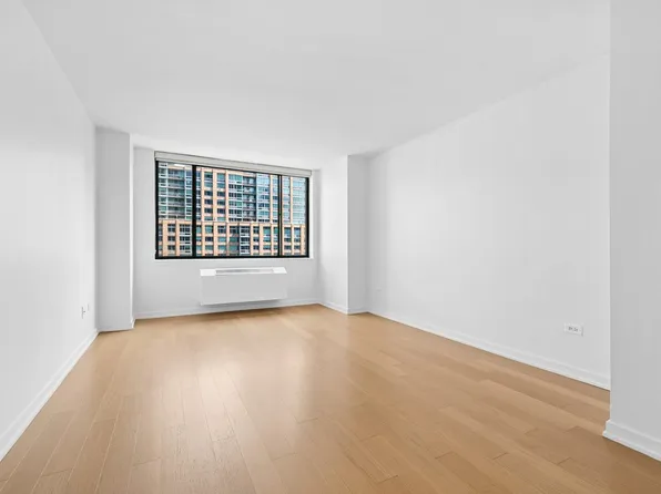 75 West End Avenue image 1 of 32