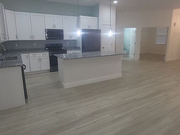 4th image of 1105 Saint Nicholas Ave