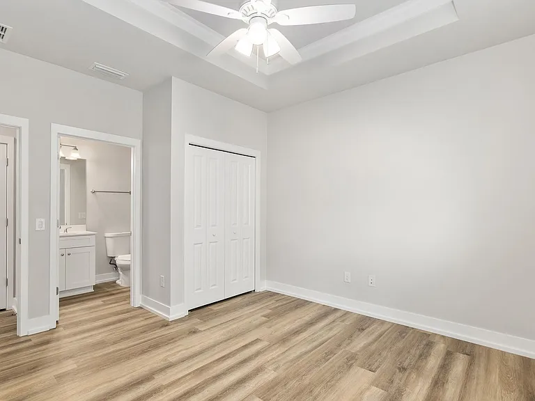 420 NW 1st St — Photo 19