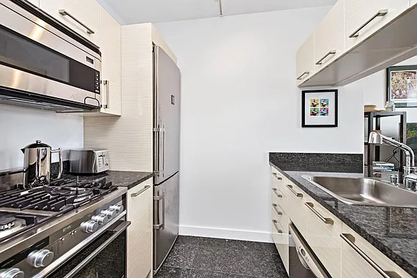 Rented by Keller Williams NYC | media 34