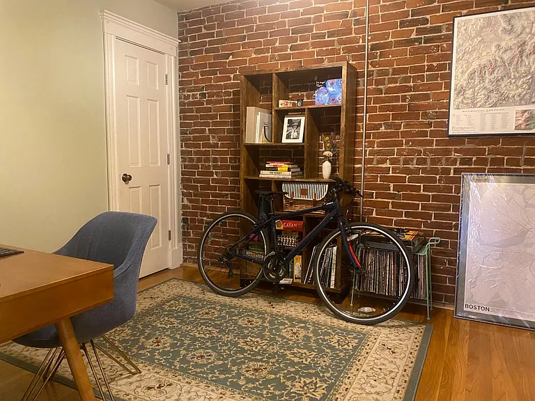 35 Pinckney St #1 — Photo 9