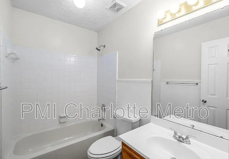 10800 Whittersham Dr — Photo 23