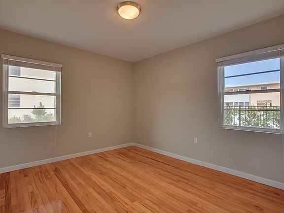 5th image of 973 Elkhart Pl APT 2