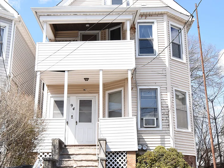 94 Grant St #2 — Photo 15