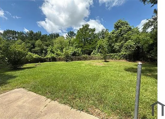 3 bed, 1260 sqft, $1,125 — Photo 2