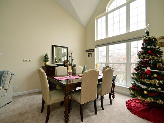 4th image of 2738 Langley Cir