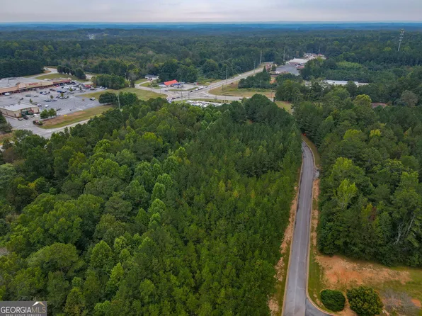 205 Ensign Dr, Dallas, GA 30157