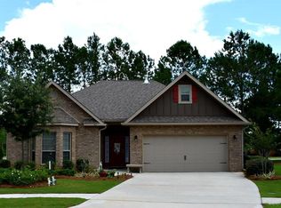 62 Hemingway Ln, Freeport, FL 32439