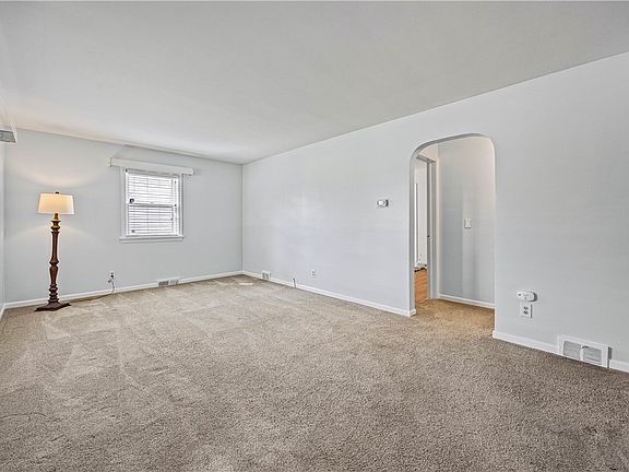 4th image of 515 Shelford Rd