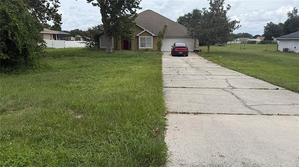 3 bed, 2.0 bath, 2230 sqft, $2,100 — Photo 1