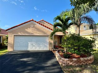 4208 Mahogany Ridge Dr, Weston, FL 33331