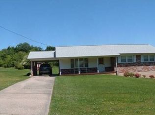 524 Crestview Dr, Danville, VA 24540