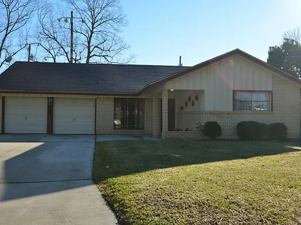 808 Kenneth St, La Marque, TX 77568