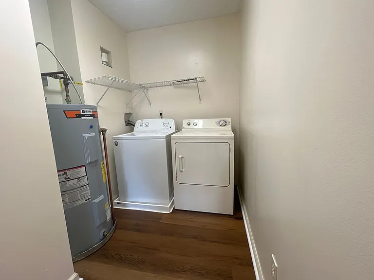 749 Garrison Ave — Photo 12