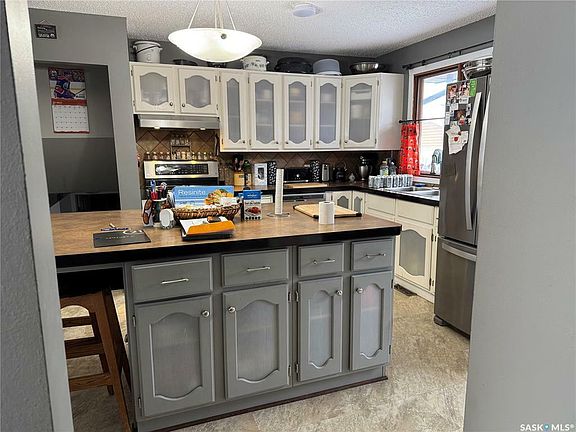 4th image of 3106 Grey Owl Cres