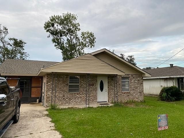 1st image of 508 Gardenia St