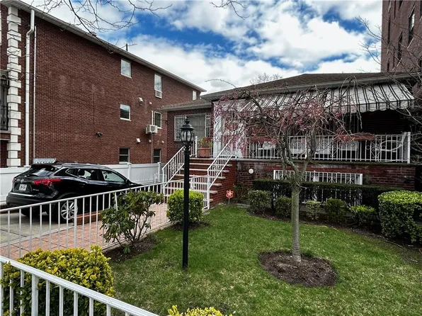 65 Bay 31st St, Brooklyn, NY 11214