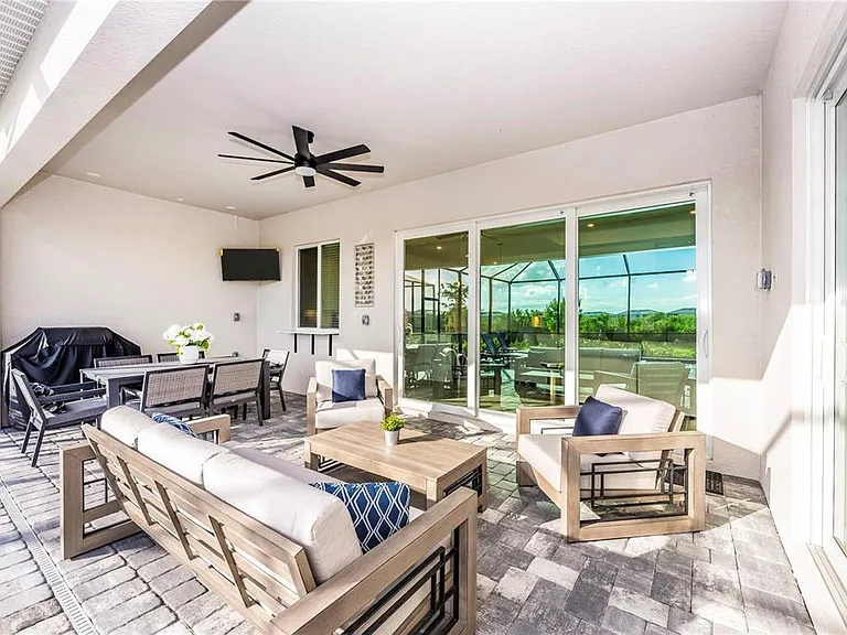 17662 Santorini Ct — Photo 41