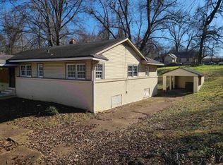 27 W Peebles Rd, Memphis, TN 38109