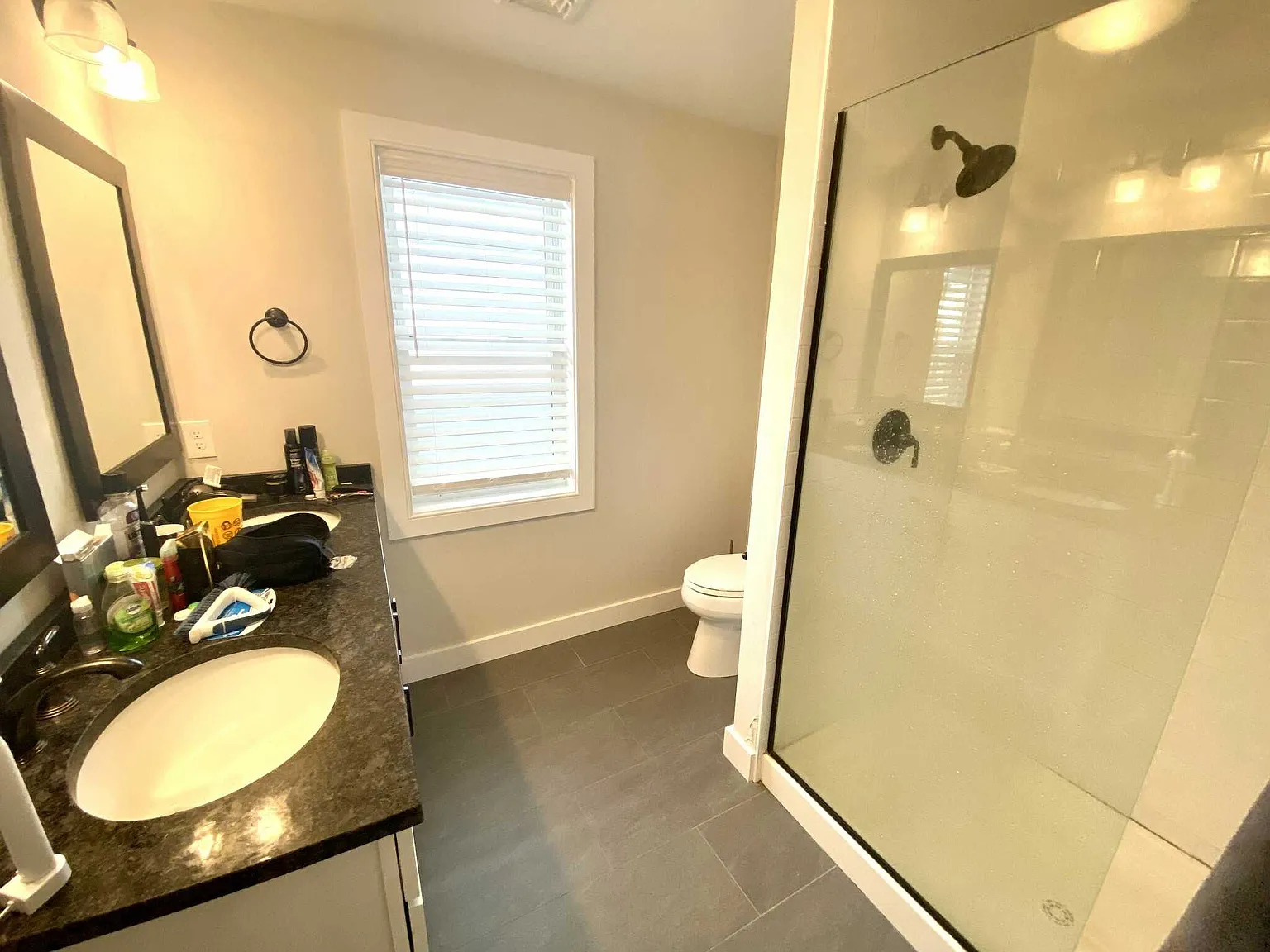 7 bed, 4.5 bath, $8,750 — Photo 2
