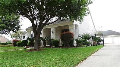 2nd image of 3205 W Oaks Blvd