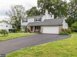 1661 Cavan Dr, Dresher, PA 19025