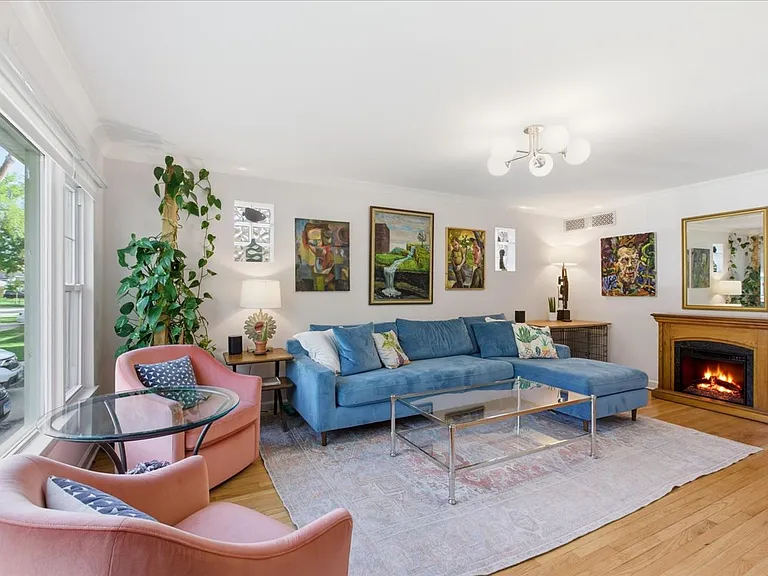 9237 Lincolnwood Dr — Photo 6