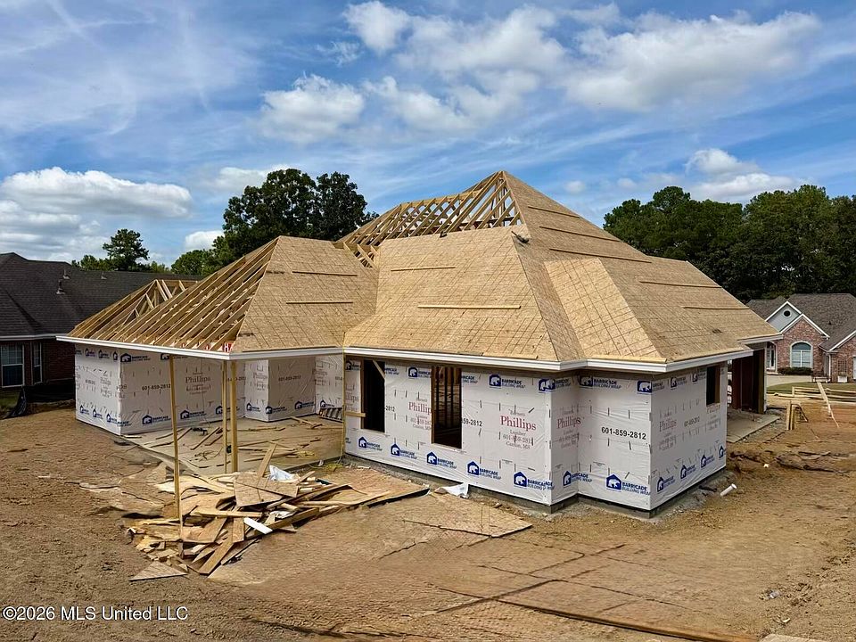 2nd image of 111 Begonia Ln