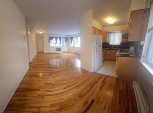 51-10 Robinson St FLOOR 1, Flushing, NY 11355