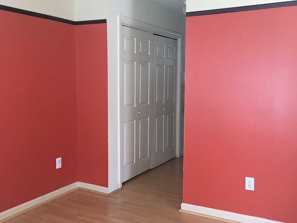 2nd image of 14 Waldorf Pl