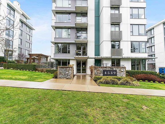 5th image of 4539 Cambie St #102