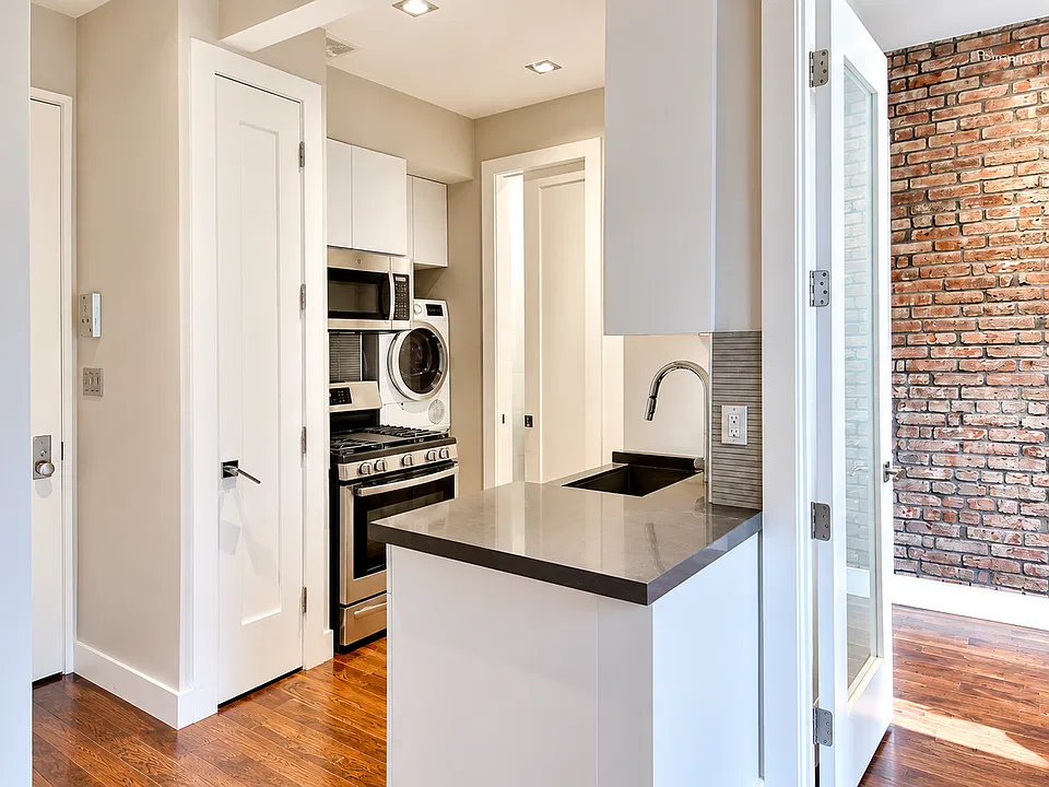 1345 Amsterdam Ave #2
