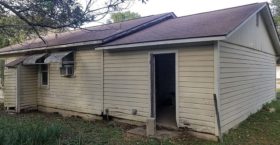 1st image of 711 Miller St