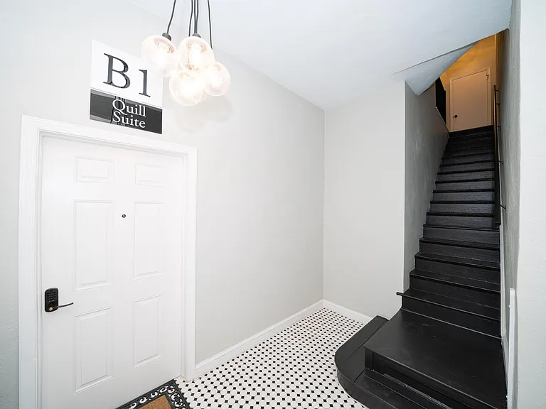 400 Fairfax Ave — Photo 21