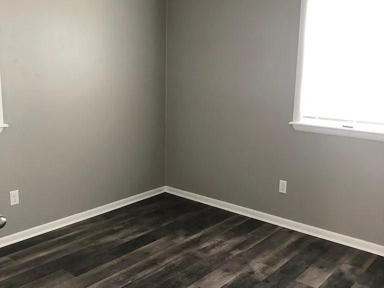 2125 Henderson Dr — Photo 12