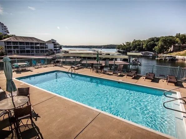 315 Highland Shores Dr #3F, Lake Ozark, MO 65049
