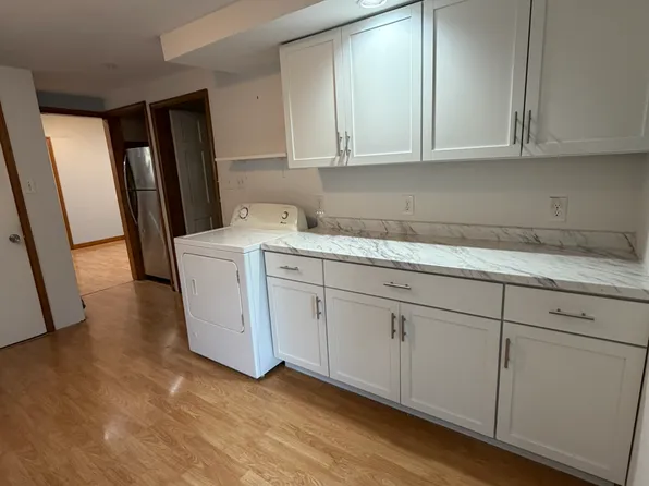 837 1/2 E 2nd St #3, Boston, MA 02127