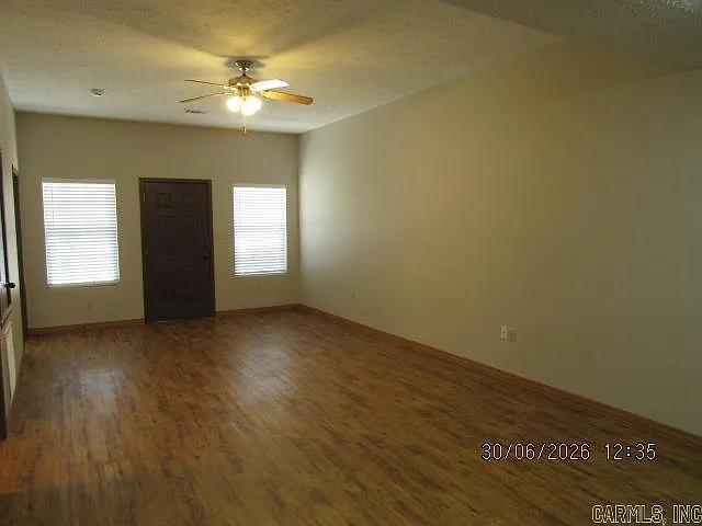 720 E German Ln #10 — Photo 5