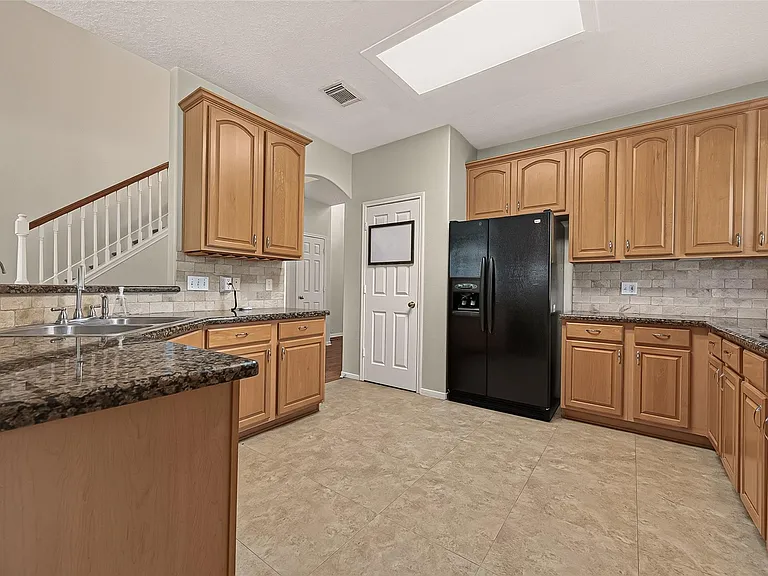 11218 Timbertree Ln — Photo 19