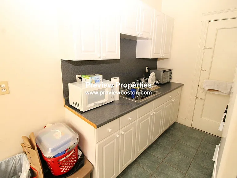 28 Sidlaw Rd #14P — Photo 2